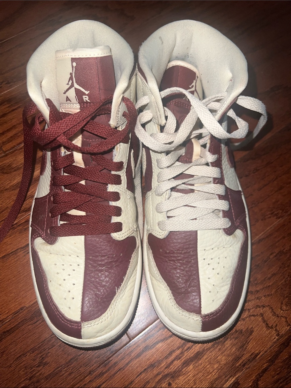 Women’s Nike High-Top beach cherrywood Sneakers in Maroon & White